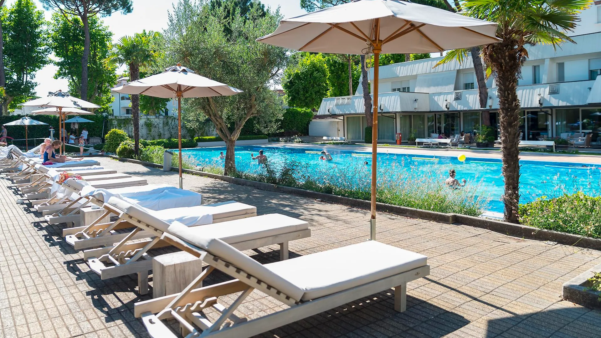 ***** Hotel Marepineta Resort Milano Marittima Italy